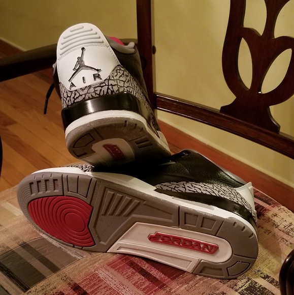 Jordan Black Cement 3 size 13 - Picture 3 of 7